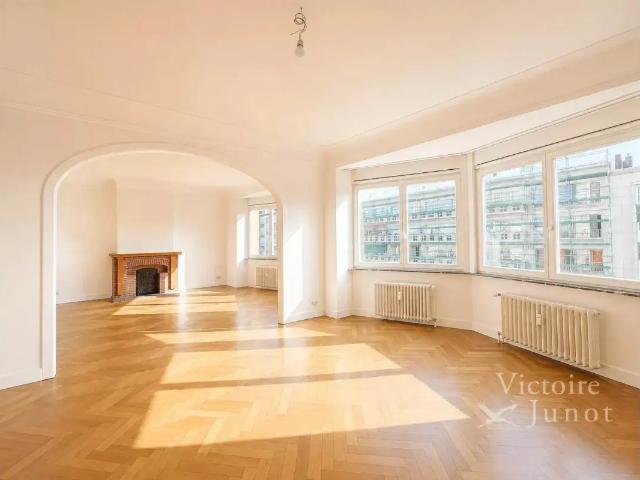 à louer Appartement Ixelles AVENUE ADOLPHE BUYL