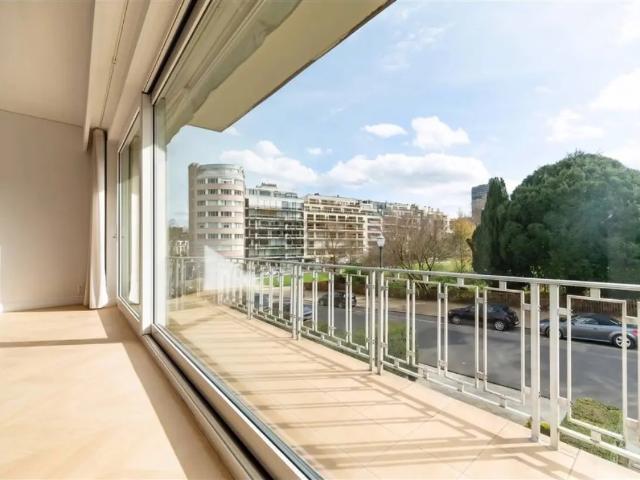 à louer Appartement Ixelles Rue du Buisson