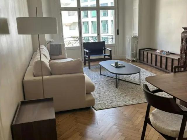 à louer Appartement Ixelles Rue du Champ de Mars