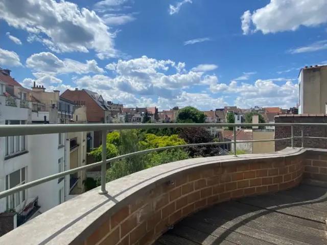 à louer Appartement Ixelles Rue de Tenbosh