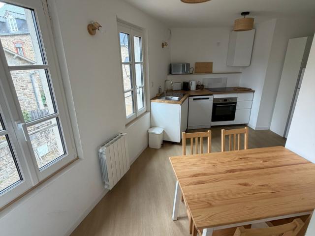 À louer Appartement rénové dans le bourg de Saint Briac sur Mer