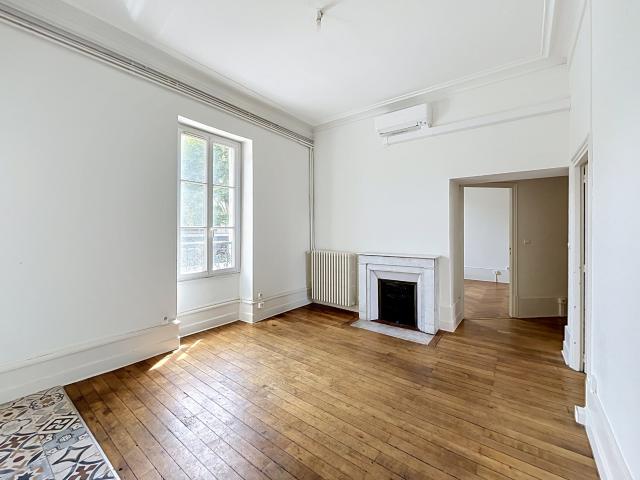 A LOUER APPARTEMENT T4 21000 DIJON