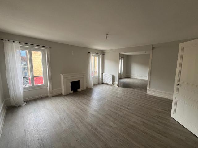 A LOUER APPARTEMENT T4 42300 ROANNE