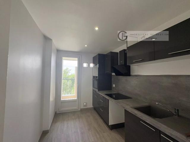 A louer Appartement T4