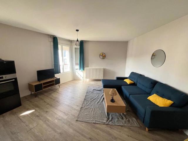 A LOUER APPARTEMENT T2 MEUBLE 69250 NEUVILLE SUR SAONE