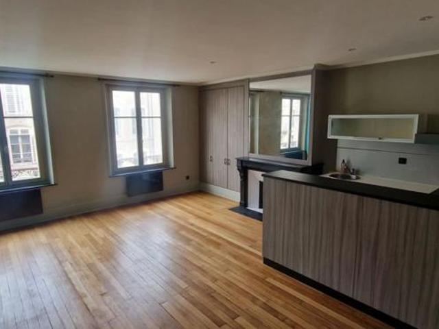 A Louer Appartement T2 de 54,21 m2, situé au 1er étage