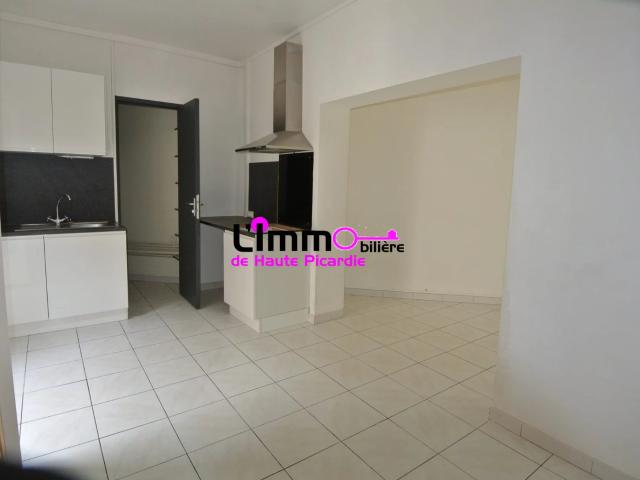 À LOUER: Appartement T2 en Duplex – Centre Bourg de Rosière