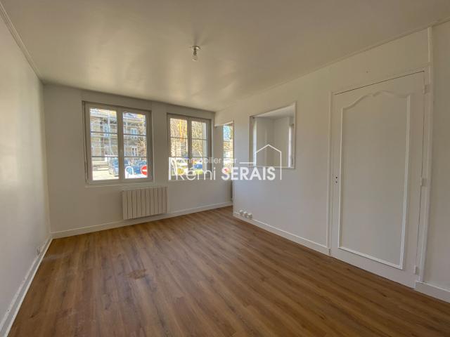A LOUER APPARTEMENT T2 REF 14173