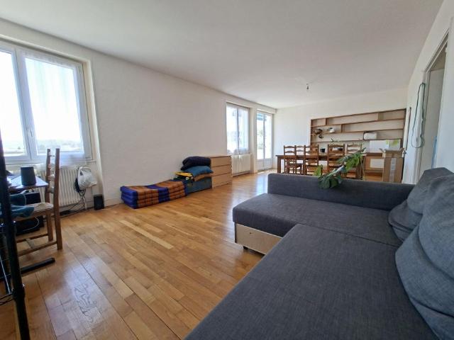 À louer Appartement T3 avec balcon, garage et cave