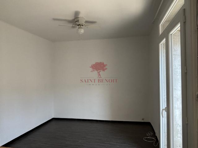 A louer appartement T3 avec terrasse et cave à GIGNAC