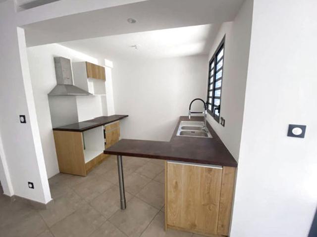 À louer appartement t3 à 1250eur saint paul centhor