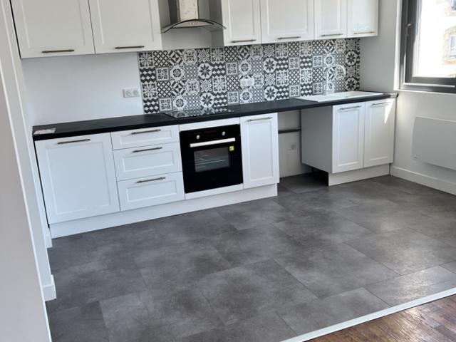 A LOUER APPARTEMENT T3 DE 61,64m2 LORIENT ENTIÈREMENT RÉNOVÉ