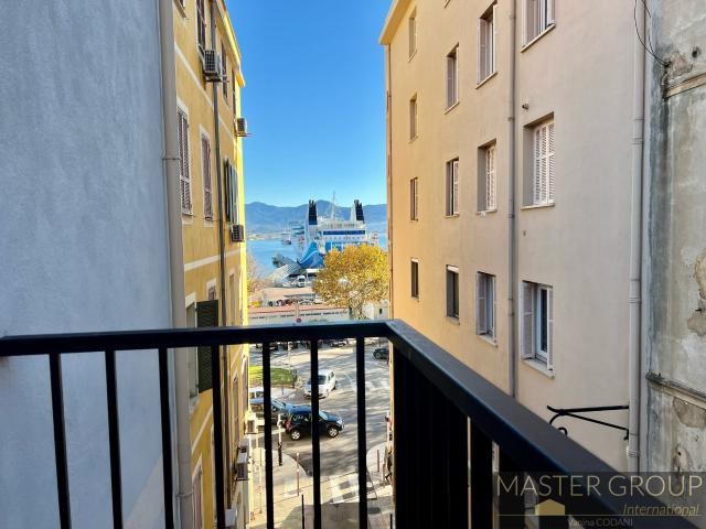 À LOUER Appartement T3 en duplex de 112,72 m2 vide