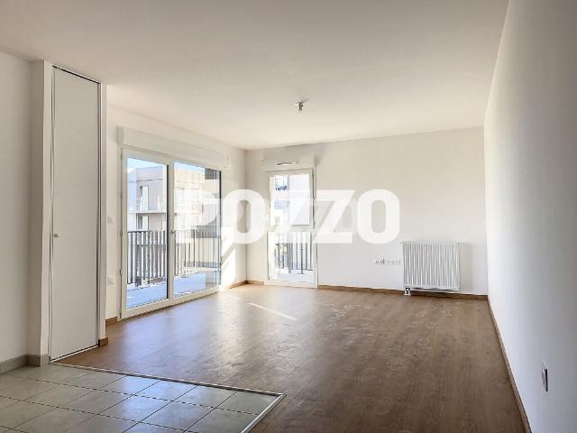 A LOUER APPARTEMENT T3 rue de la Tirée FLEURY SUR ORNE PINEL