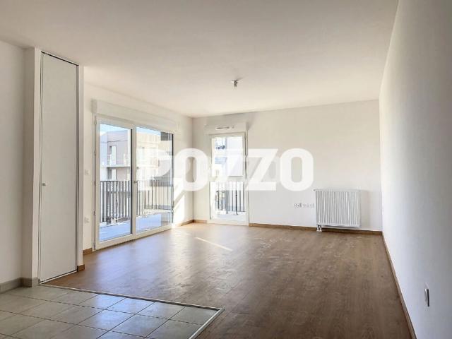 A LOUER APPARTEMENT T3 rue de la Tirée FLEURY SUR ORNE PINEL