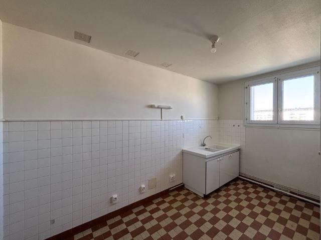 À LOUER – APPARTEMENT T3 – VENDOME 41