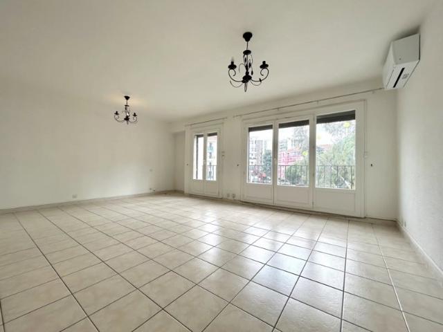 A LOUER Appartement T3 71m2 secteur Vertefeuille Moulin à
