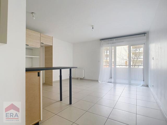 A louer appartement type 2 Marseille 13014 Le Merlan terrasse parking