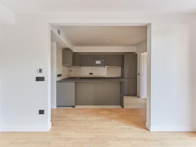 A louer Appartement vide 2 pièces 53 m2 Neuilly Sur Seine terrasse