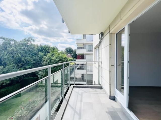 à louer Appartement Woluwe Saint Pierre Avenue des Volontaires