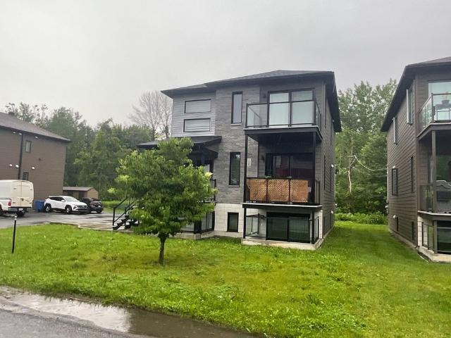 À louer / Appartement