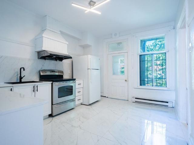 À louer / Appartement