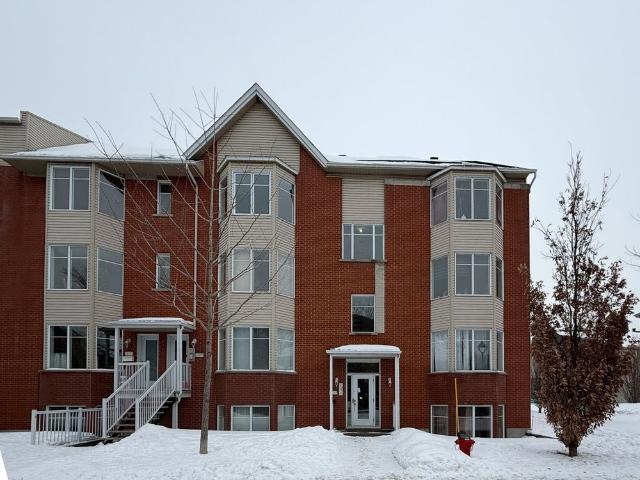À louer / Appartement