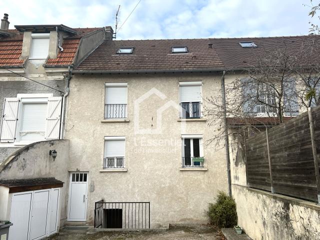A louer appartement 12 m2 – CHANTELOUP LES VIGNES