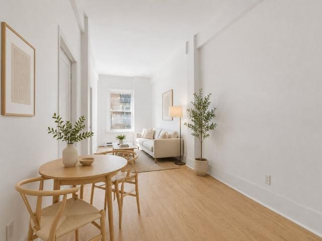 À louer / Appartement