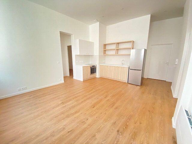 A LOUER APPARTEMENT 2 CHAMBRES CENTRE VILLE DE ST QUENTIN 02100