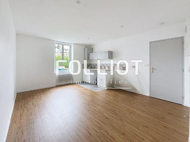 A LOUER: Appartement 2 Pi�ces Foug�res R�f.2287CV