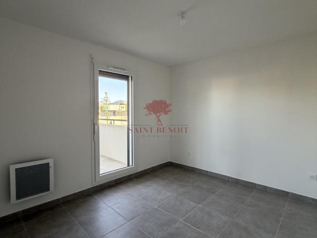 A louer appartement 2 pièces neuf avec terrasse et parking
