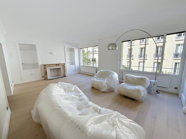 À LOUER APPARTEMENT 2 PIÈCES D’EXCEPTION 75 M2 PARIS 16E RUE FRANQUEVILLE