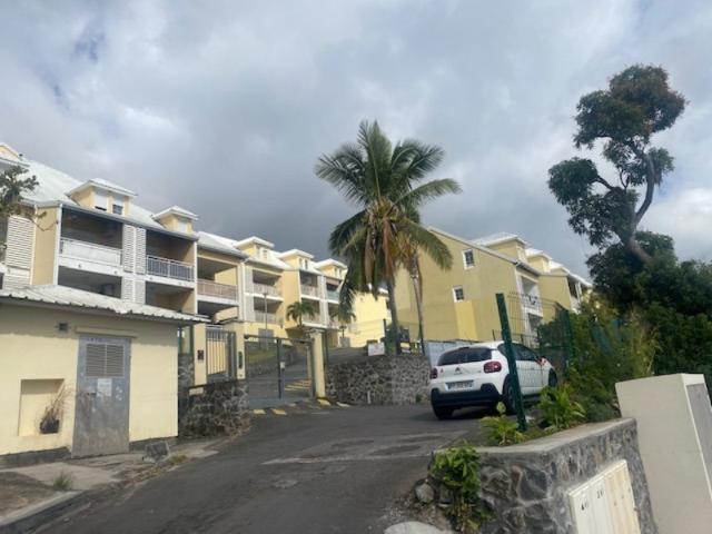 A louer Appartement 2 pièces 49 m² sur BELLE PIERRE 974