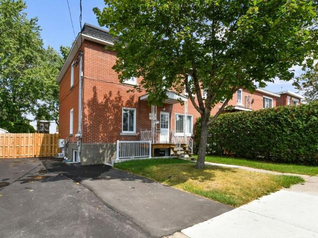 À louer / Appartement