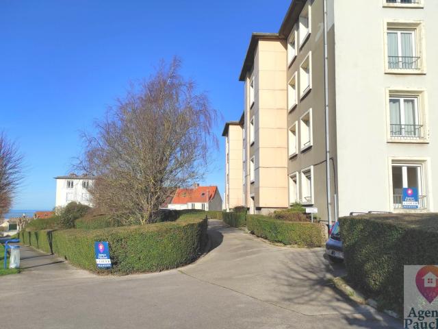 À LOUER Appartement 3 chambres de 80 m2 avec stationnement privatif situé à Outreau