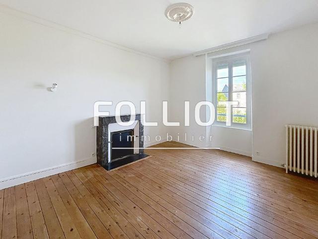 A louer: Appartement 3 Pi�ces � Foug�res R�f.2365CV