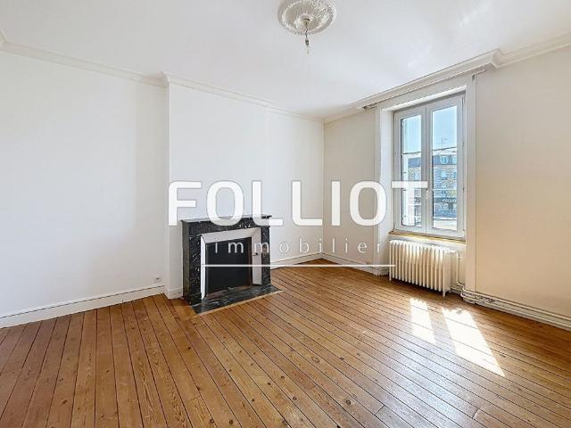 A louer: Appartement 3 Pi�ces � Foug�res R�f.2365CV