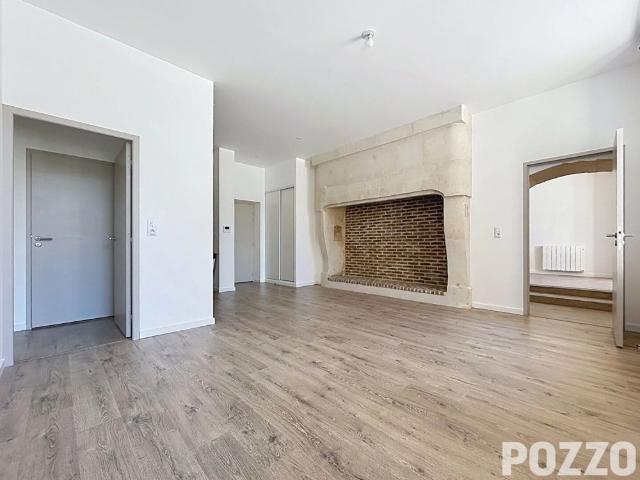 A LOUER: APPARTEMENT 3 PIÈCES 60 M² PARKING RUE CAPONIERE CAEN