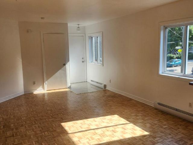 À louer / Appartement
