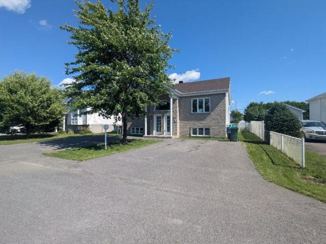 À louer / Appartement