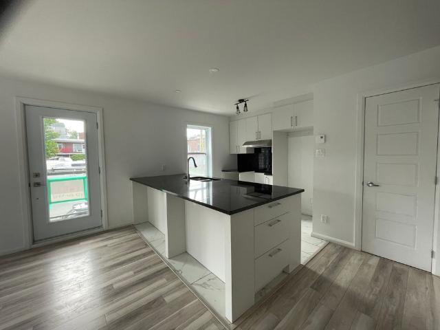 À louer / Appartement