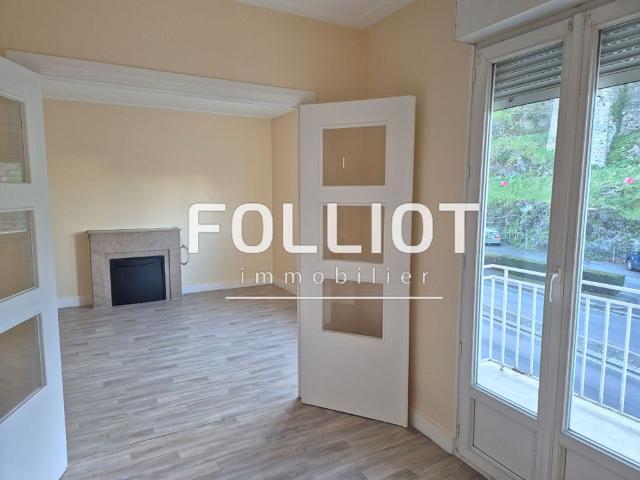 A LOUER Appartement 50000 Saint L� 2 chambres 79 m2