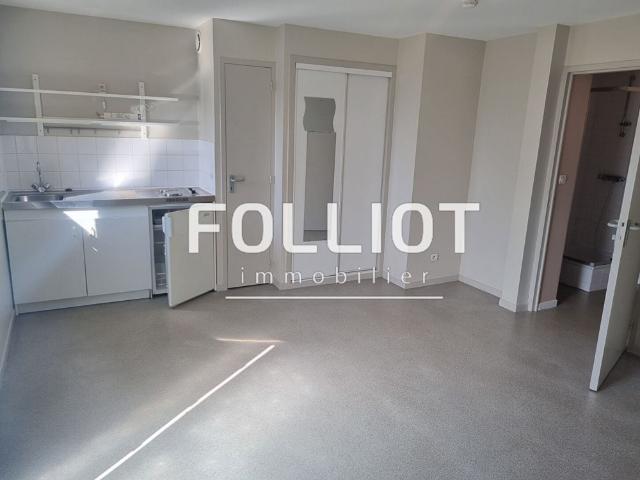 A LOUER Appartement 50000 Saint L� PROCHE IUT/GROUPE FIM/IFSI 1 pi�ce 24.10 m2