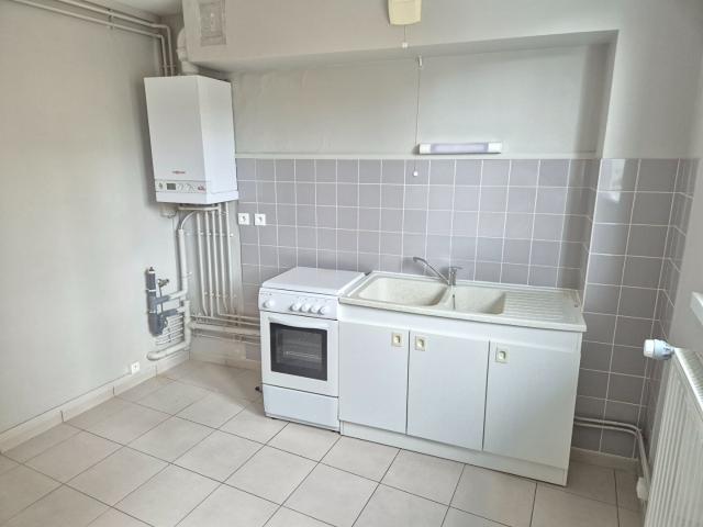 A LOUER Appartement 50000 Saint Lô 1 pièce de 42 m²