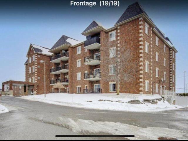 À louer / Appartement