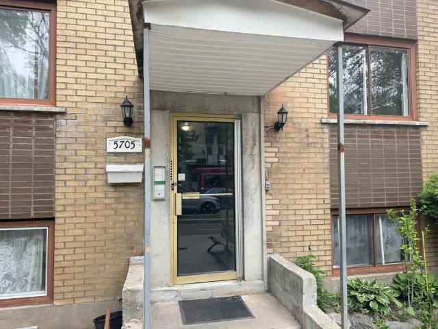 À louer / Appartement