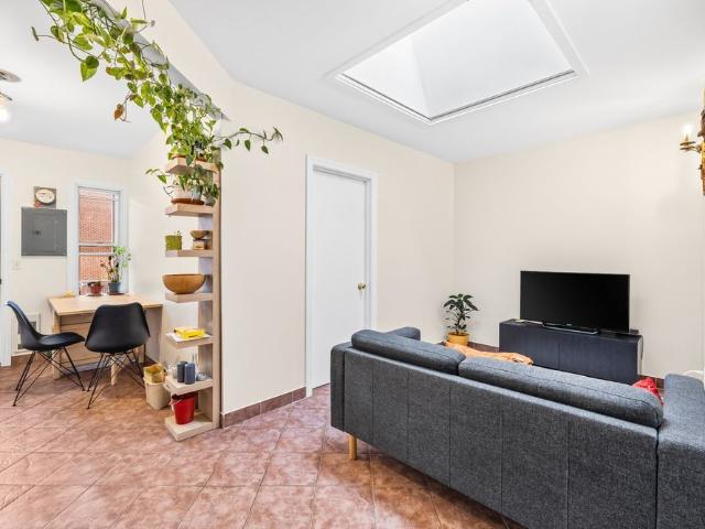 À louer / Appartement