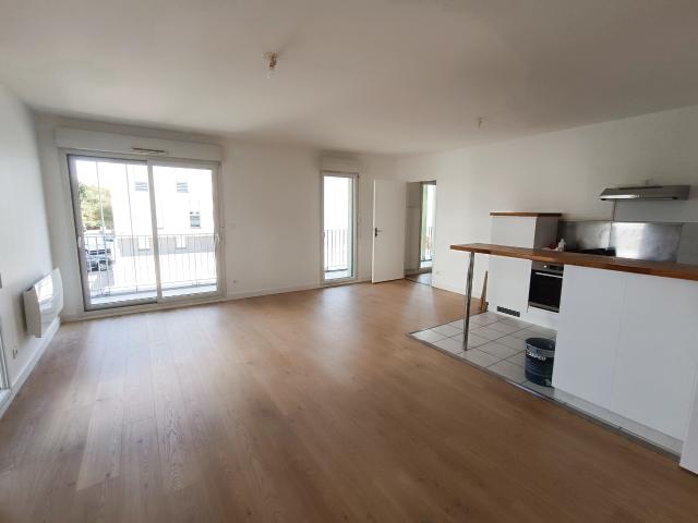 A LOUER APPT. TYPE 4 PROCHE CENTRE VILLE