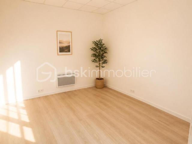 À LOUER – Bureau de 15 m² à Bailly Romainvilliers – Proche Val d'Europe